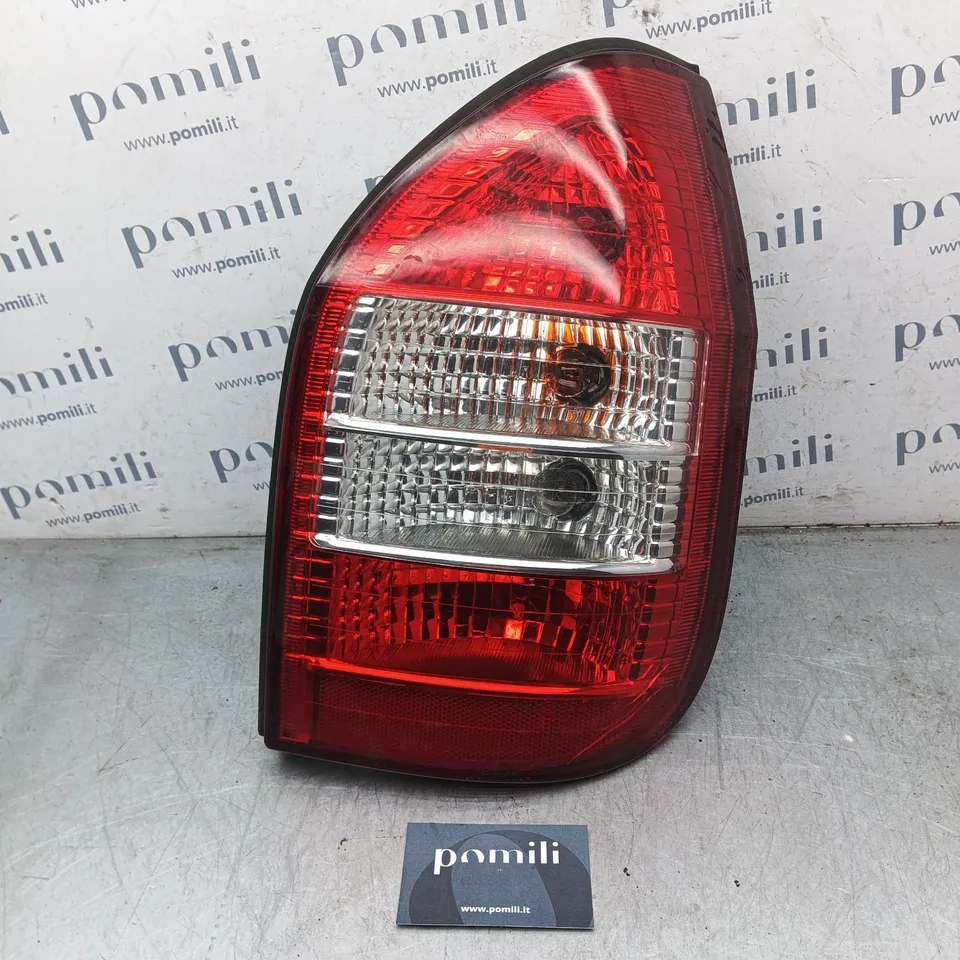 Pomili Fanaleria Opel Zafira fanale posteriore destro 62280 usato