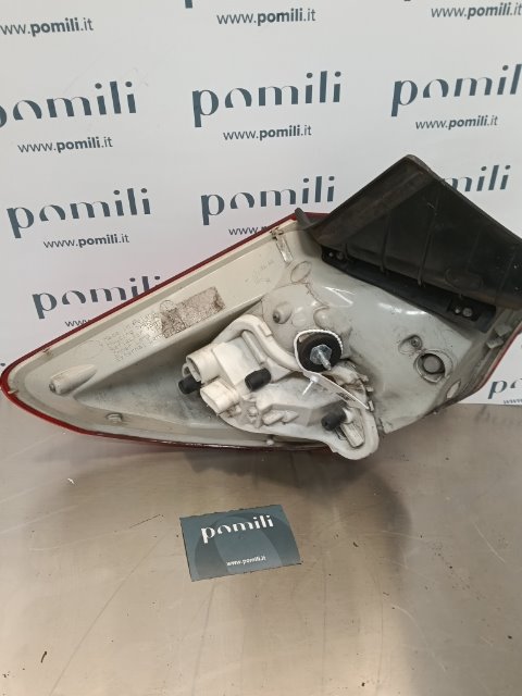 Pomili Fanaleria Fanale posteriore esterno destro Opel Astra P10 usato