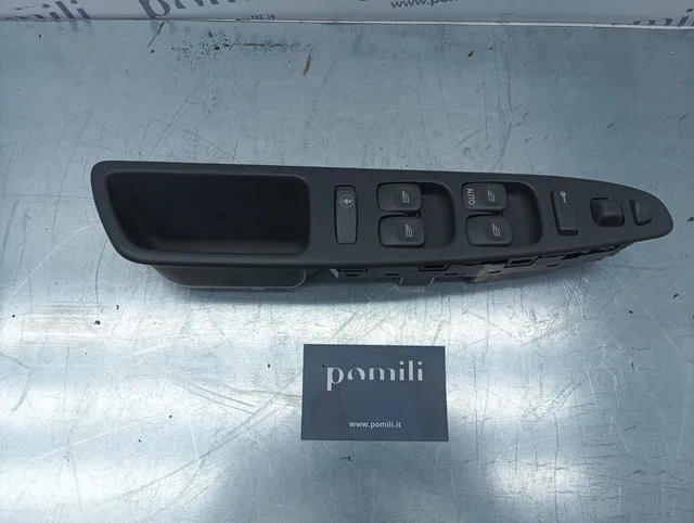 Pomili Rivestimenti interni e parti interne Volvo V40 S40 pulsantiera alzacristalli anteriore sinistra 30889745 usata