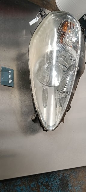Pomili Fanaleria Proiettore SX FIAT GRANDE PUNTO (2Y) (06/05>12/08<) usato