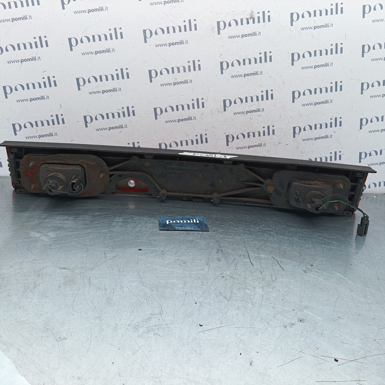 Pomili Fanaleria Terzo stop Nissan 200SX 13263288 usato con scocca rotta