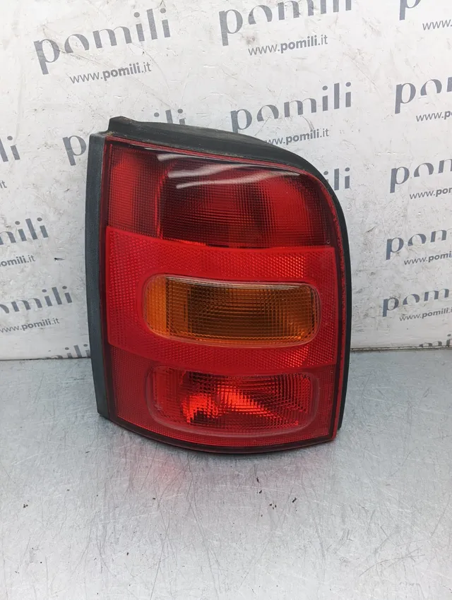 Pomili Fanaleria Nissan Micra K11 fanale posteriore sinistro usato 265556F600