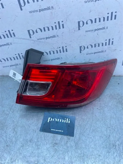 Pomili Fanaleria S002 fanale posteriore Renault Clio 4ª serie lato esterno