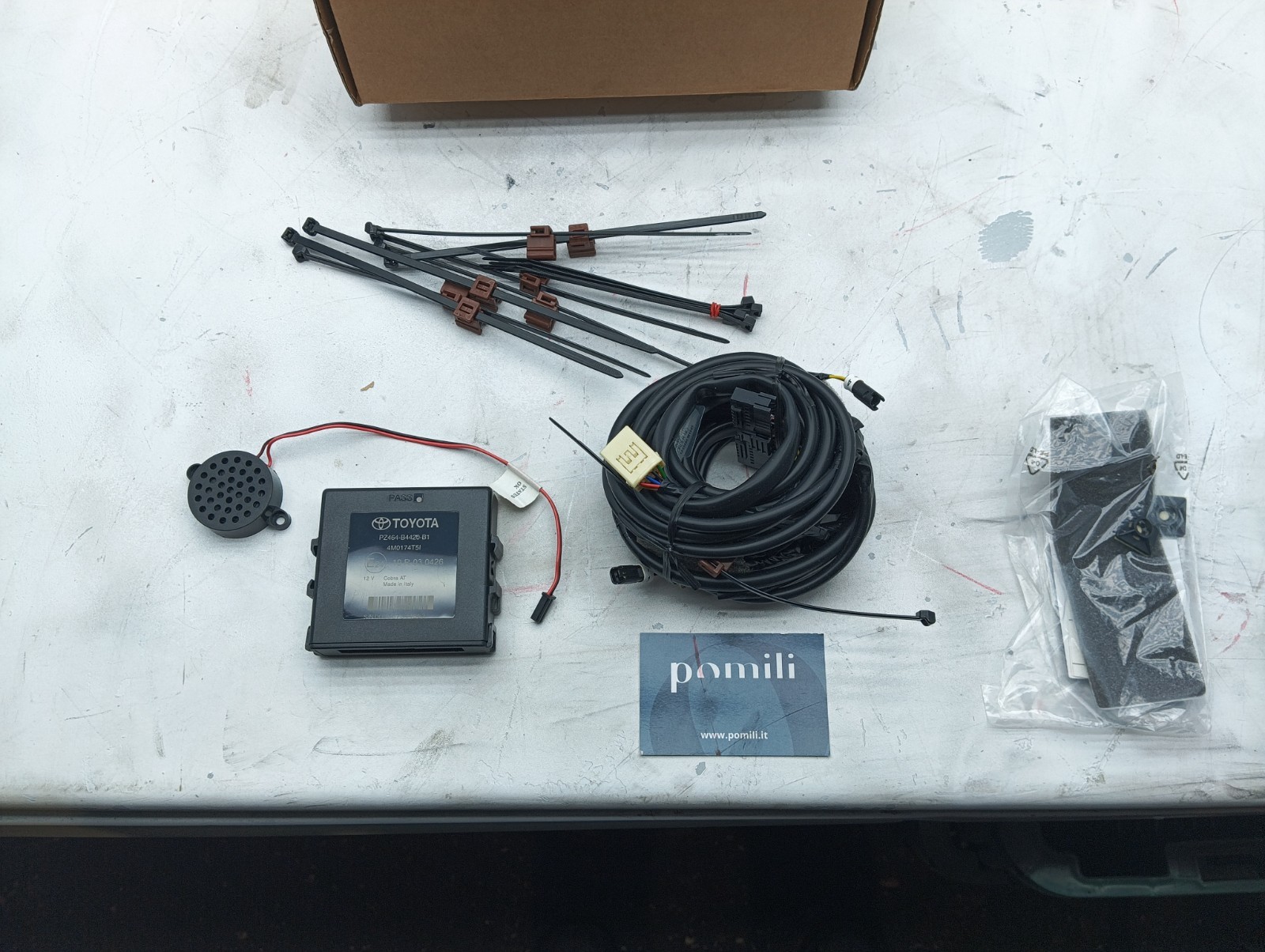Pomili Elettronica Toyota PZ464-G5420-00 kit sensori parcheggio posteriori nuovo