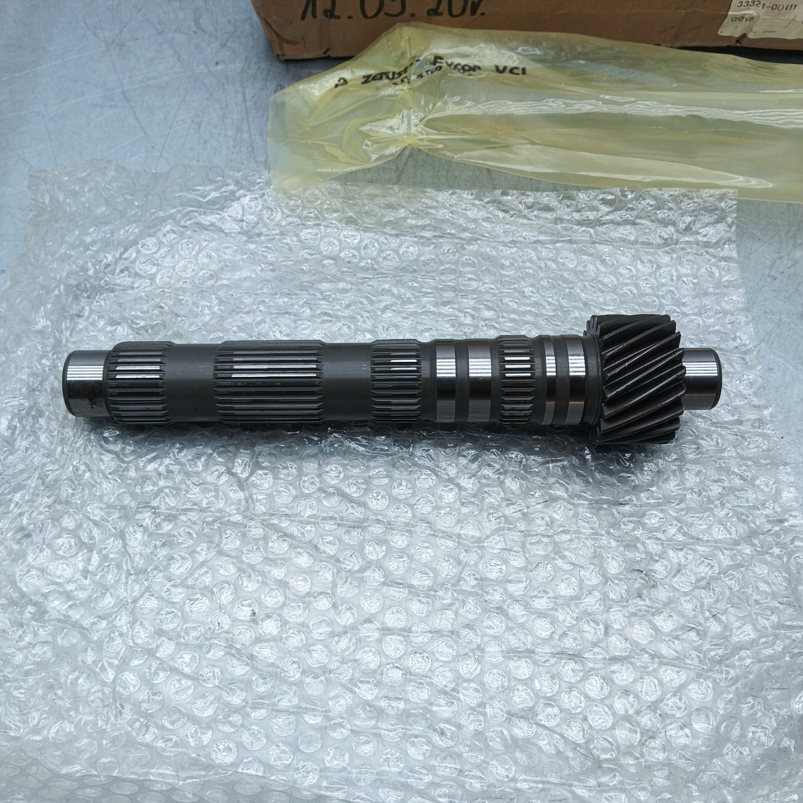 Pomili Cambio e trasmissioni Toyota Yaris II 33321-0D111 albero di uscita trasmissione