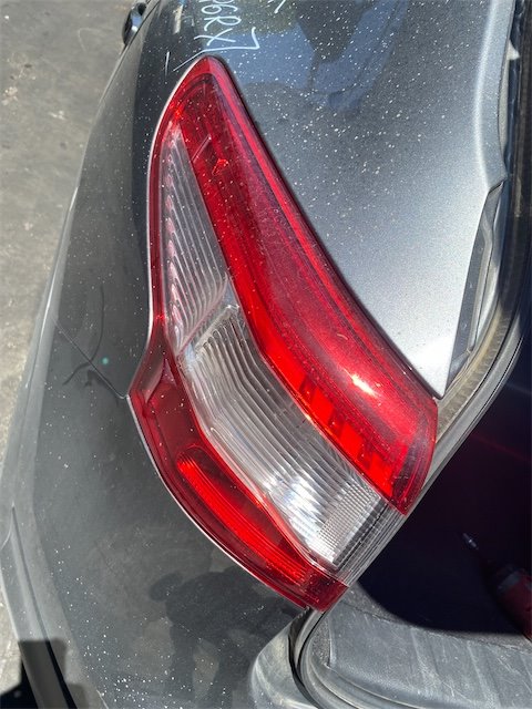 Pomili Fanaleria Fanale posteriore Nissan Qashqai J11E sinistro esterno