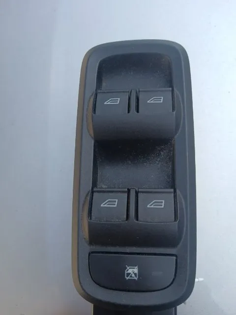 Pomili Rivestimenti interni e parti interne Alzacristallo elettrico anteriore sinistro Ford Fiesta CB1