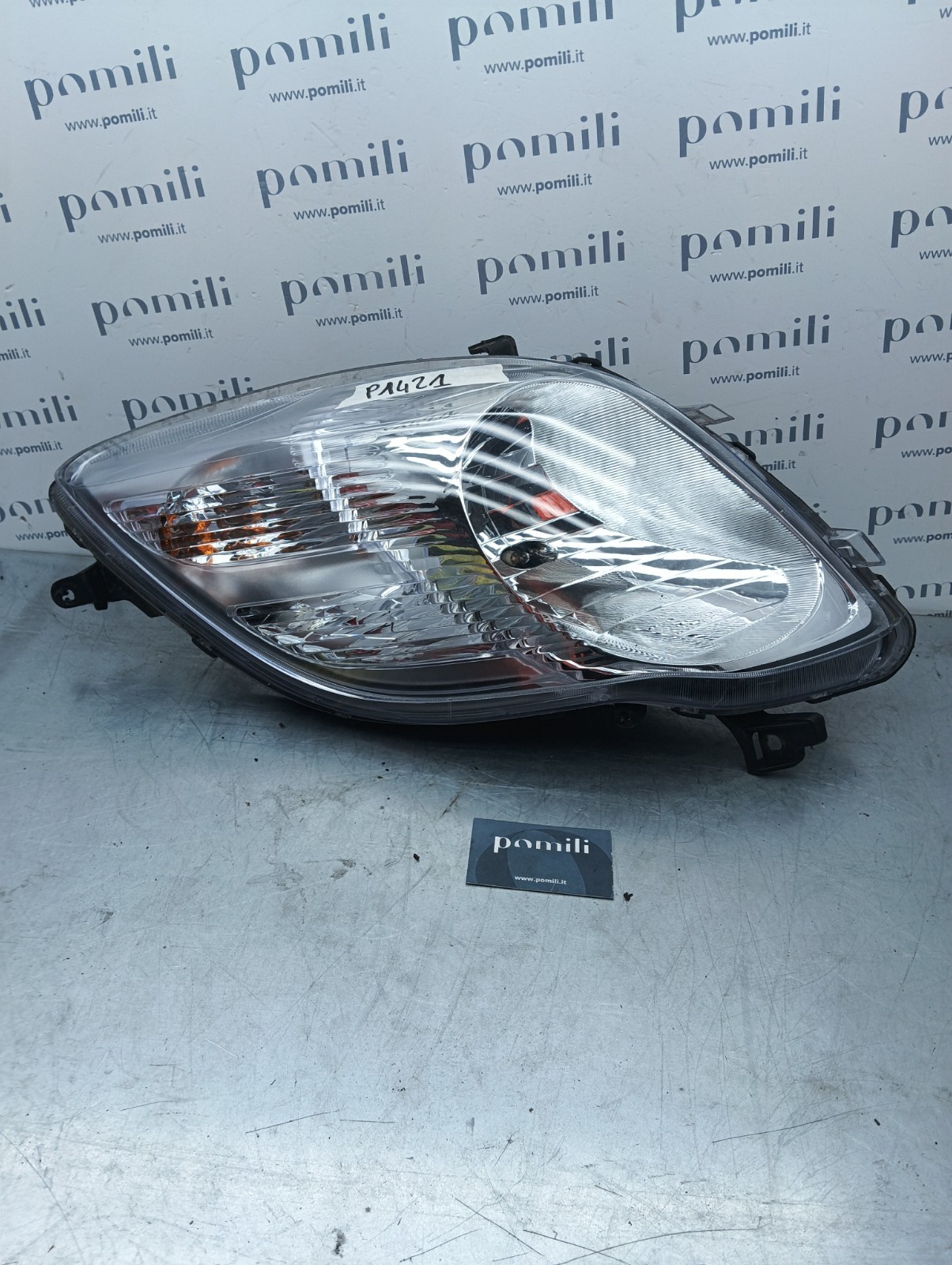 Pomili Fanaleria Toyota Yaris faro anteriore sinistro 212-11P3L usato