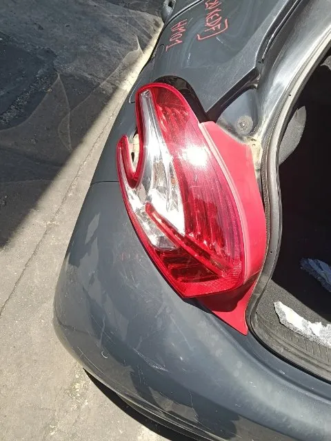 Pomili Fanaleria Peugeot 208 fanale posteriore sinistro