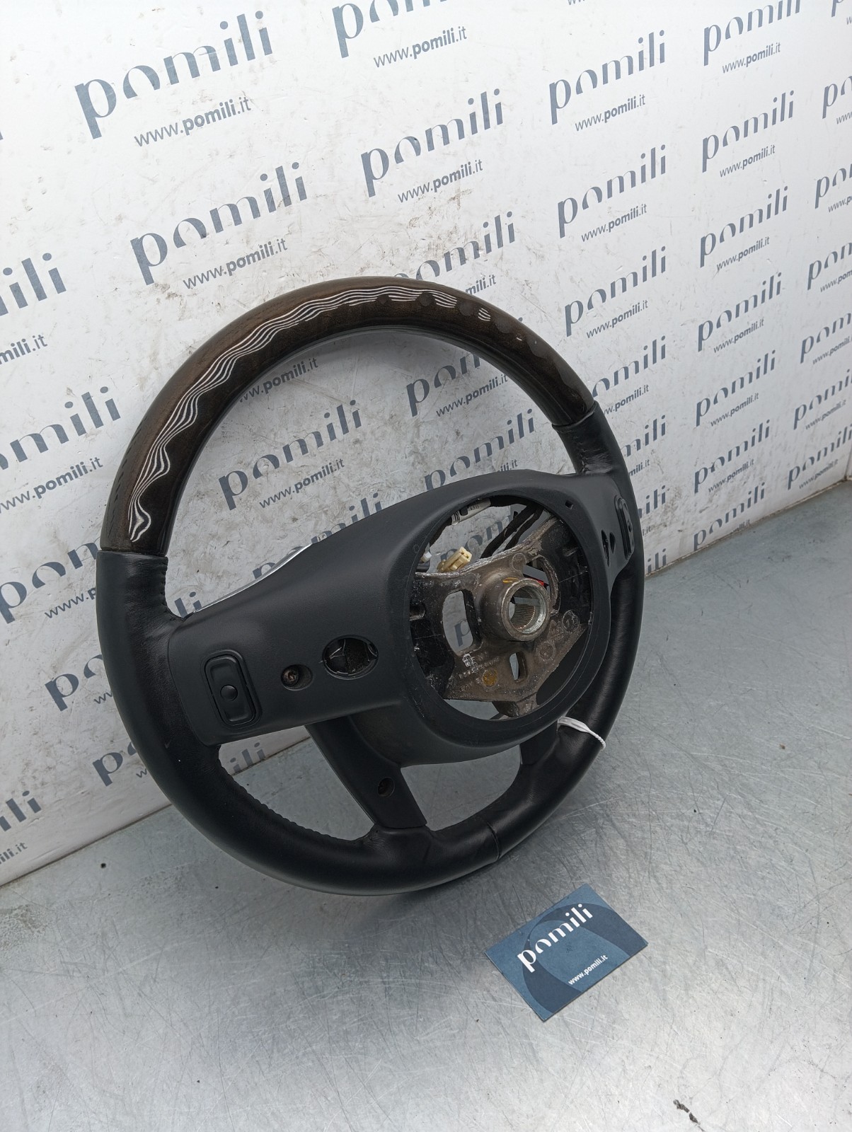 Pomili Rivestimenti interni e parti interne 05057580AE volante usato