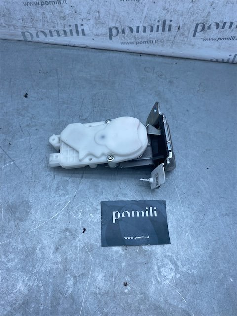 Pomili Lamierati esterni Serratura portello posteriore Peugeot 4007 usata