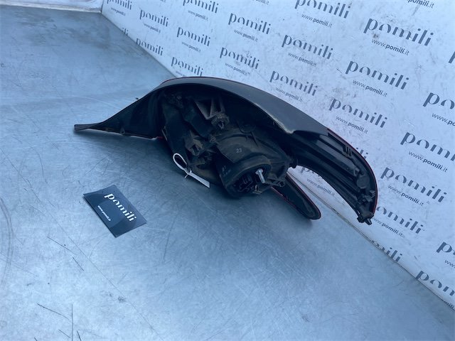 Pomili Fanaleria Peugeot 208 fanale posteriore sinistro
