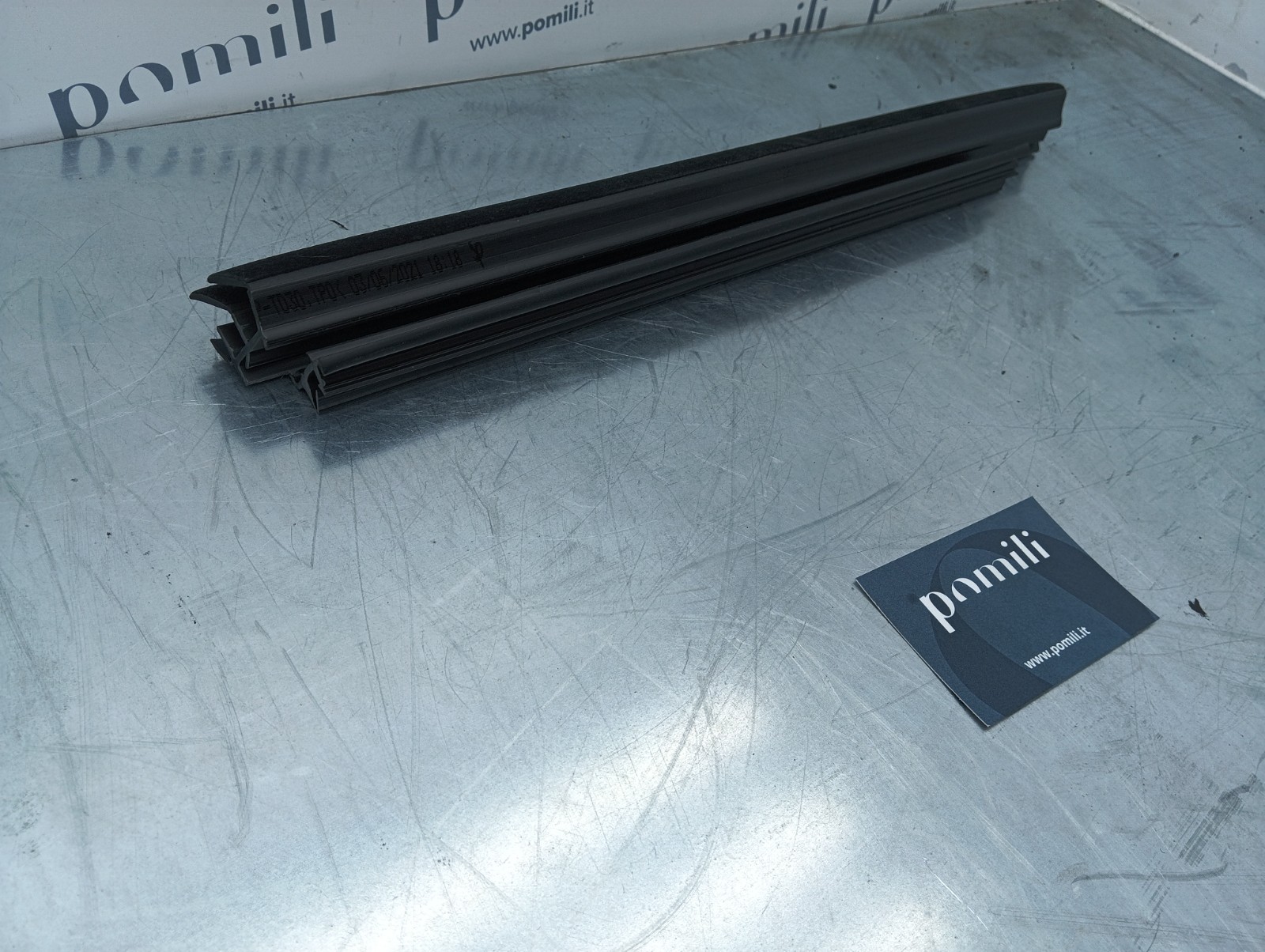 Pomili Cristalli Toyota Yaris Cross 68173-K2010 raschiavetro interno posteriore destro