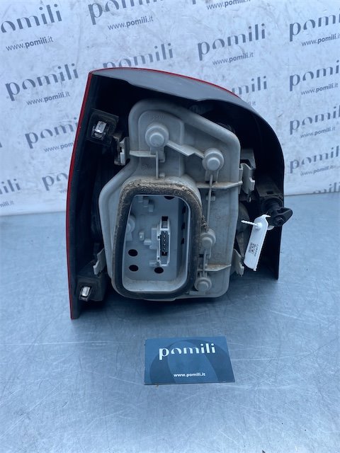 Pomili Fanaleria DX VOLKSWAGEN POLO (9N) (10/01>03/05<) fanale posteriore destro