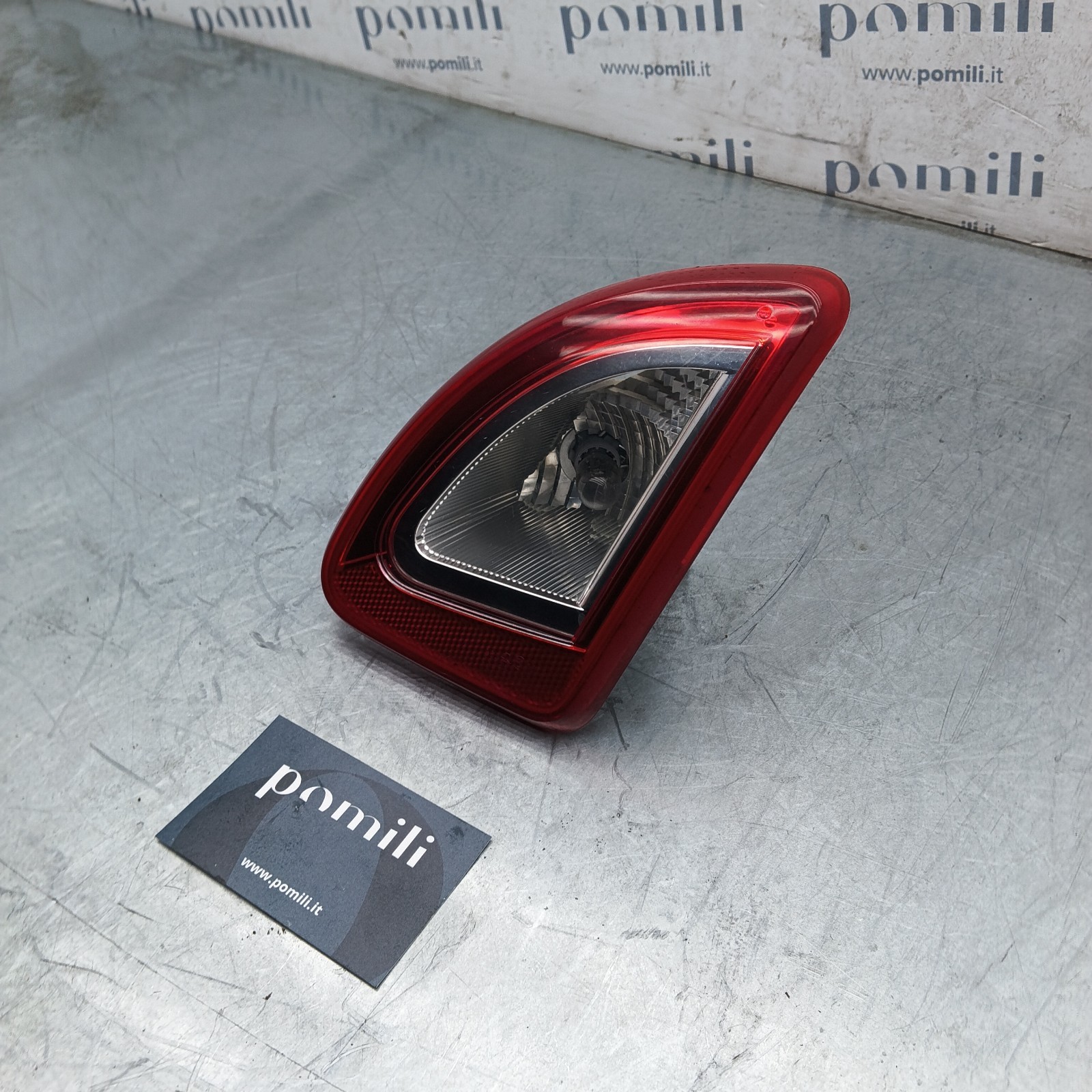 Pomili Twingo II (2007-2014) fanale posteriore destro portellone usato OEM 265503882R