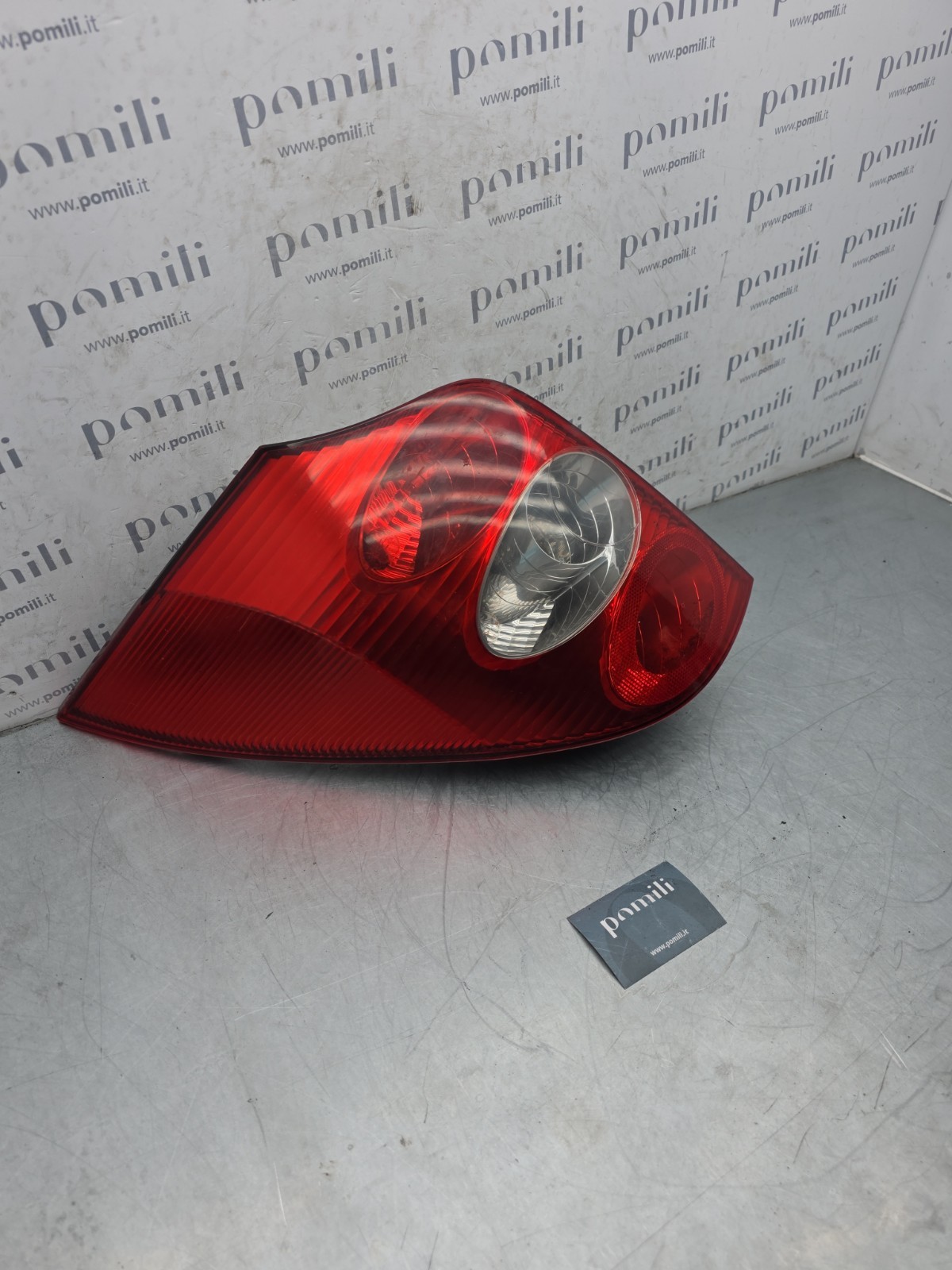 Pomili Fanaleria Renault Laguna II S.W. 8200002471 fanale posteriore sinistro usato