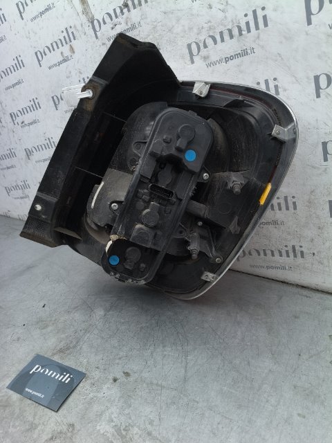 Pomili Fanaleria Fanale posteriore sinistro Fiat 500X 5F usato
