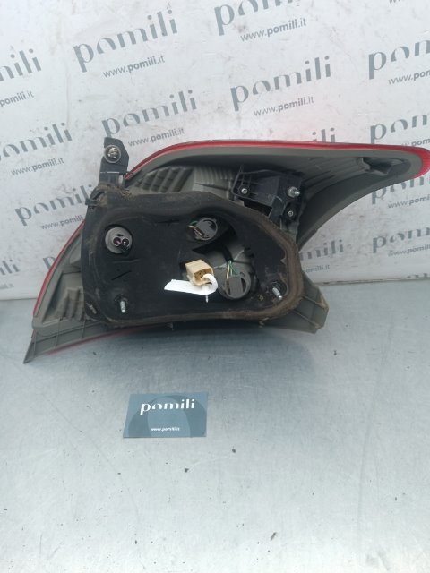Pomili Fanaleria Toyota Yaris fanale posteriore destro 2011–2015