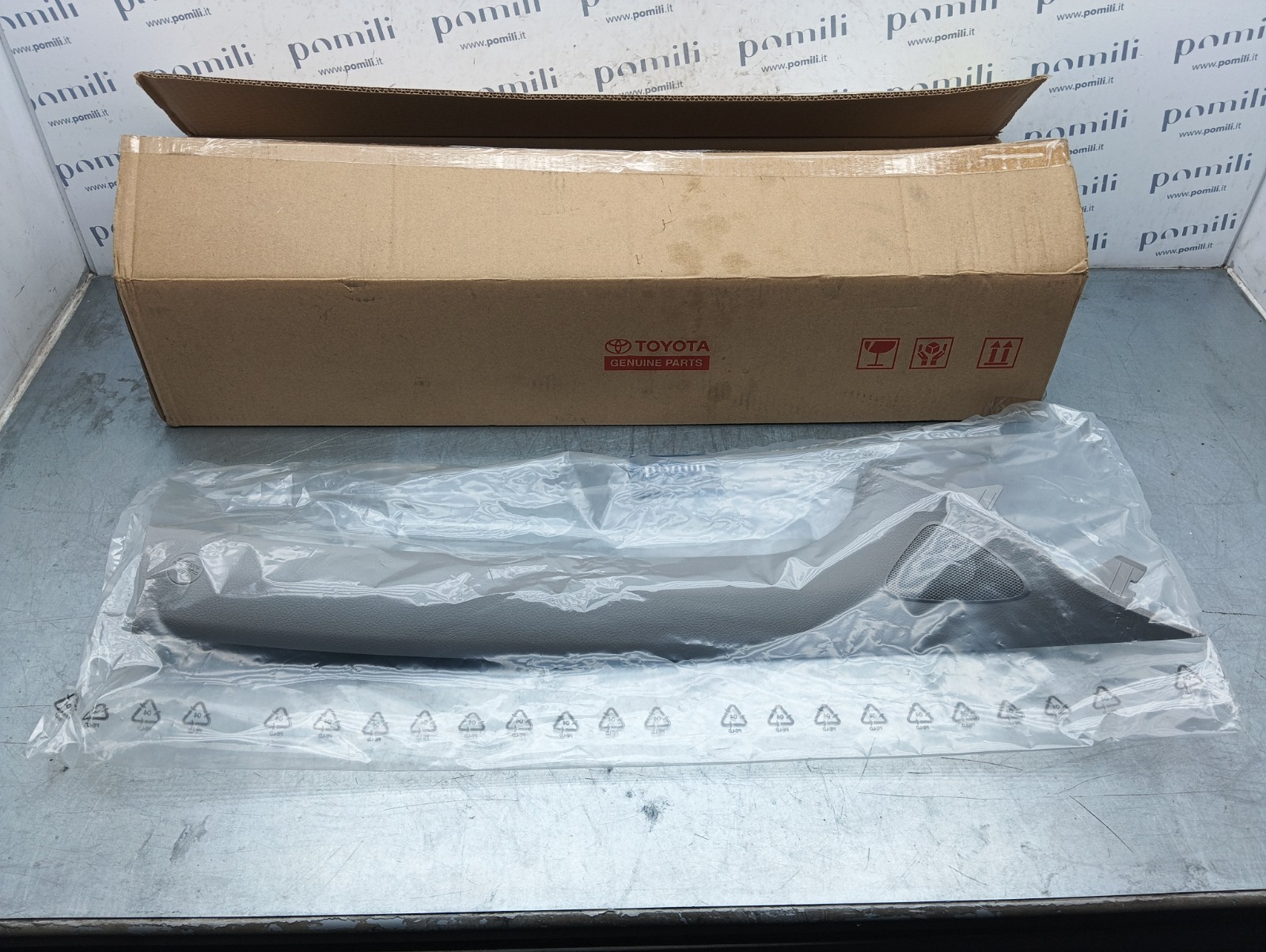 Pomili Rivestimenti interni Toyota Yaris III rivestimento montante A sinistro