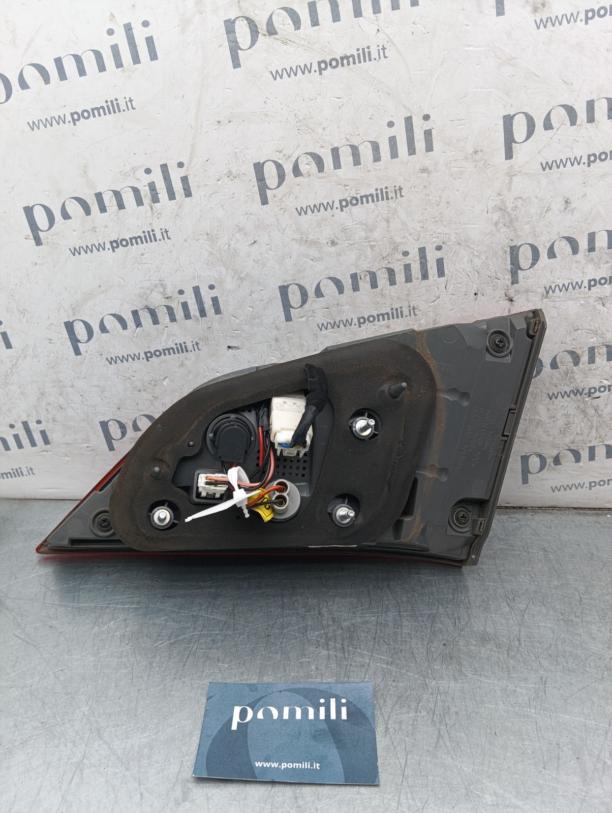 Pomili Fanaleria Hyundai i40 fanale posteriore interno sinistro 92403-3Z300 usato
