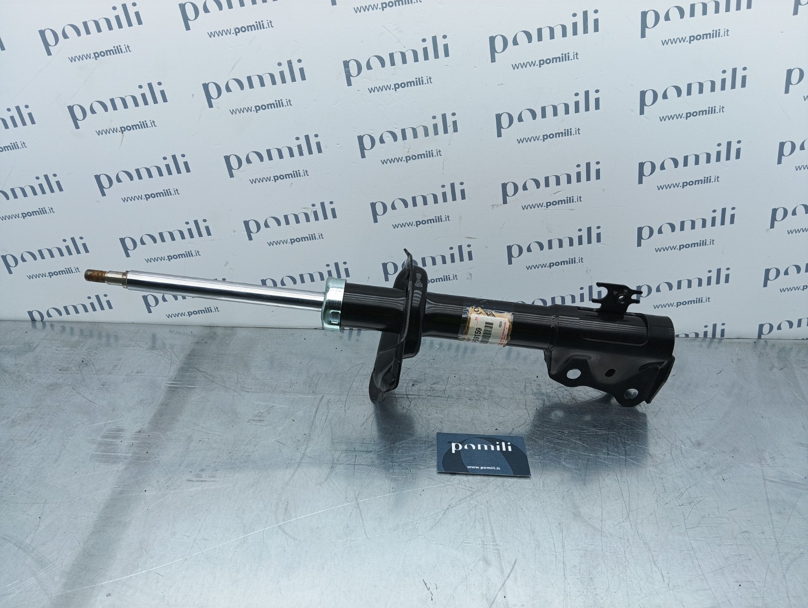 Pomili Sterzo e ammortizzatori Toyota Yaris ammortizzatore anteriore destro