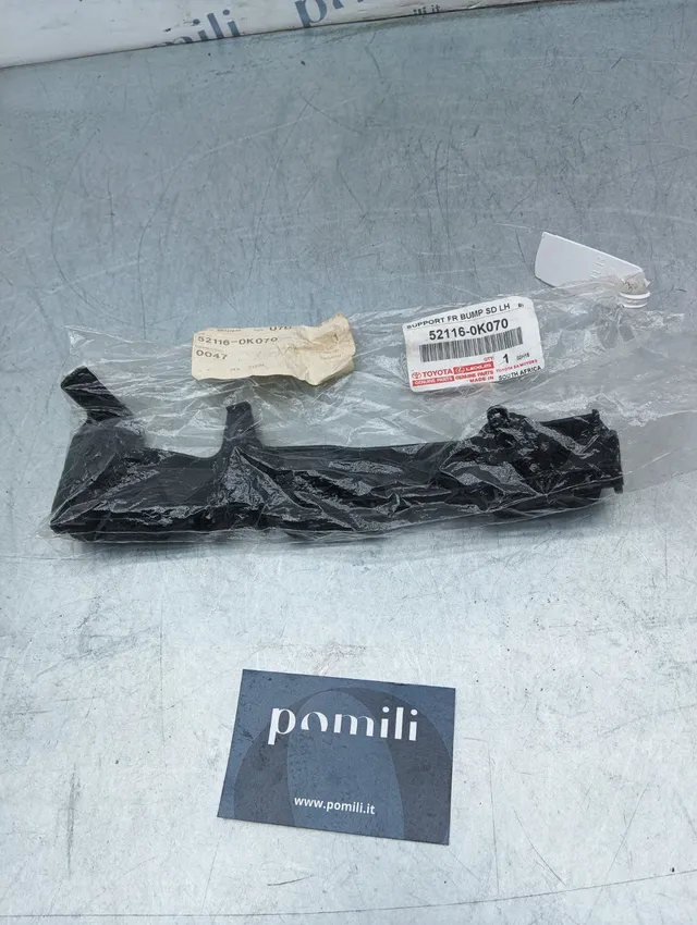Pomili Paraurti anteriore Toyota Hilux 52116-0K070 supporto sinistro