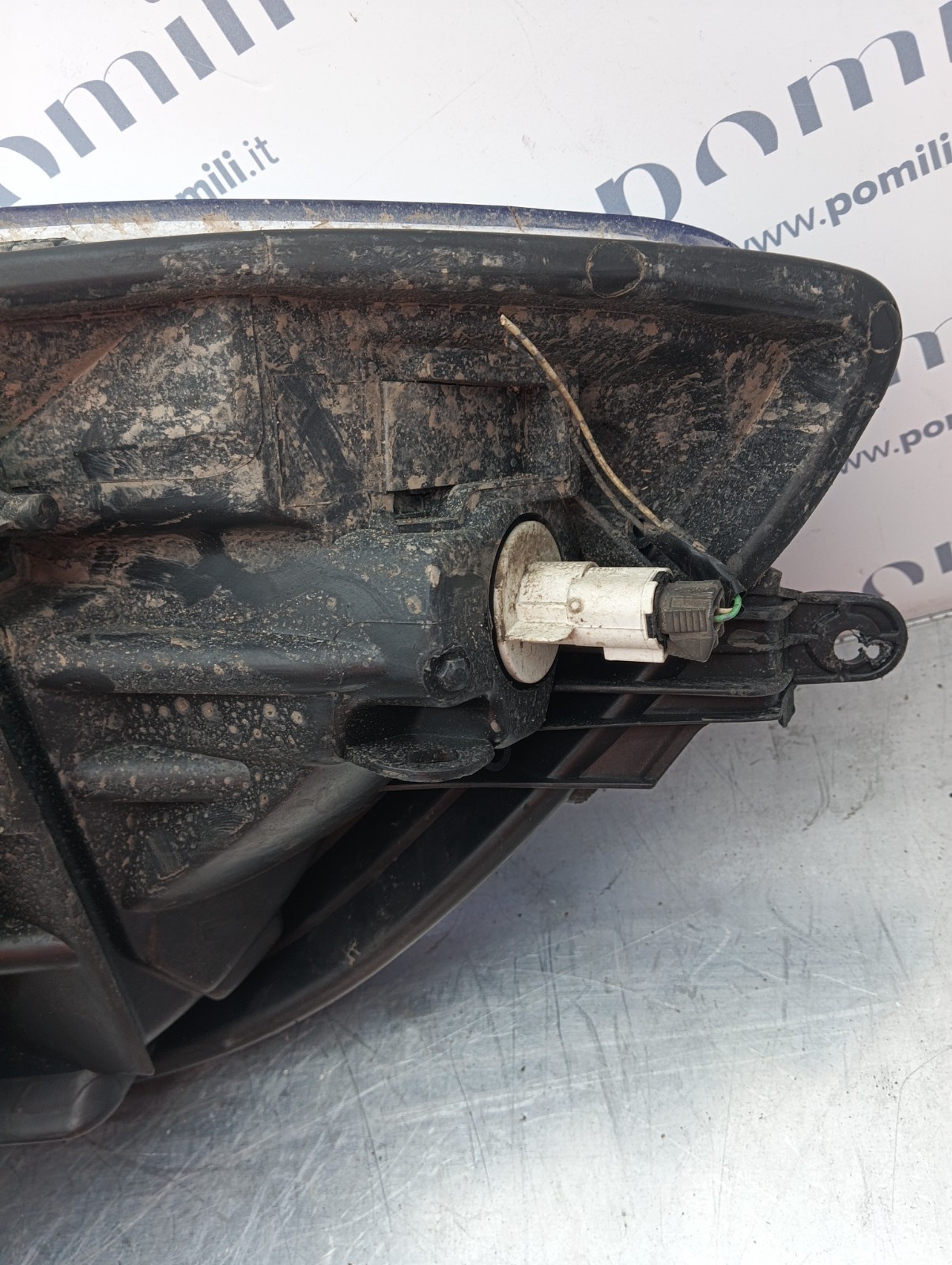 Pomili Fanaleria Toyota Yaris faro anteriore sinistro 212-11P3L usato