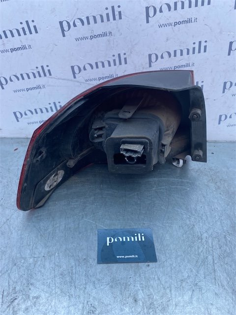 Pomili Fanaleria Golf base fanale posteriore parte esterna S002