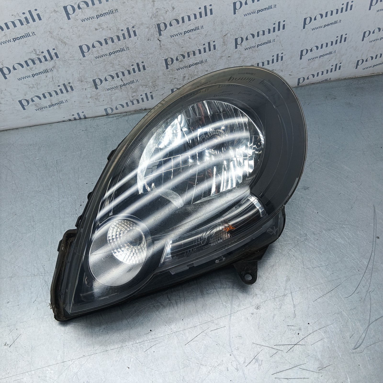Pomili Fanaleria Faro anteriore Renault Kangoo II 7701068181 sinistro usato