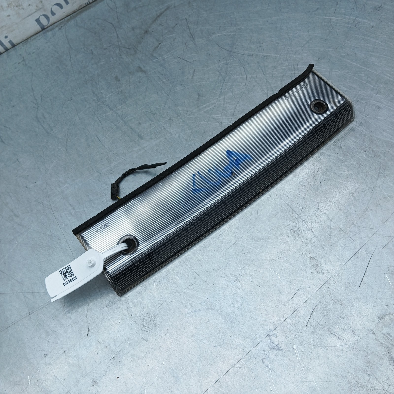Pomili Fanaleria terzo stop Ford Kuga I BM51-13A613 usato