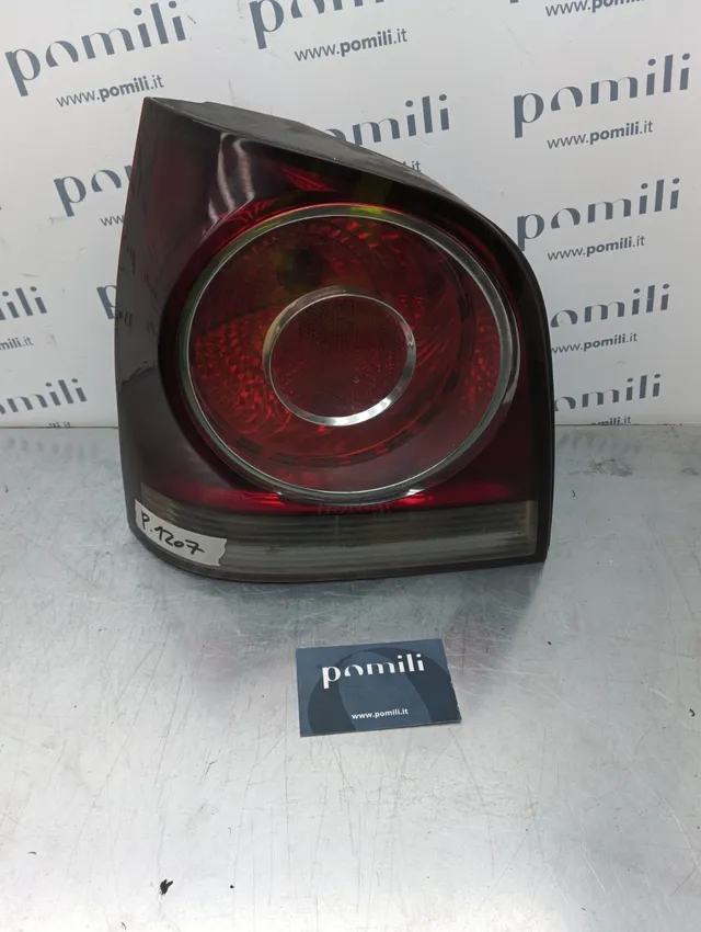 Pomili Fanaleria Volkswagen Polo 4 6Q6945095M fanale posteriore sinistro usato