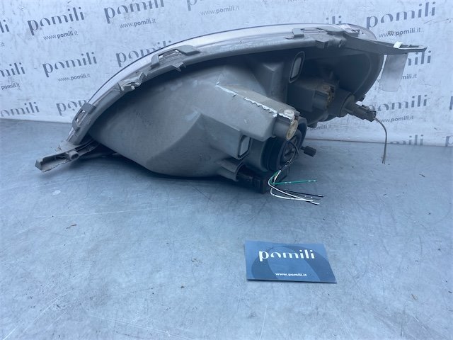 Pomili Fanaleria Toyota Yaris proiettore destro