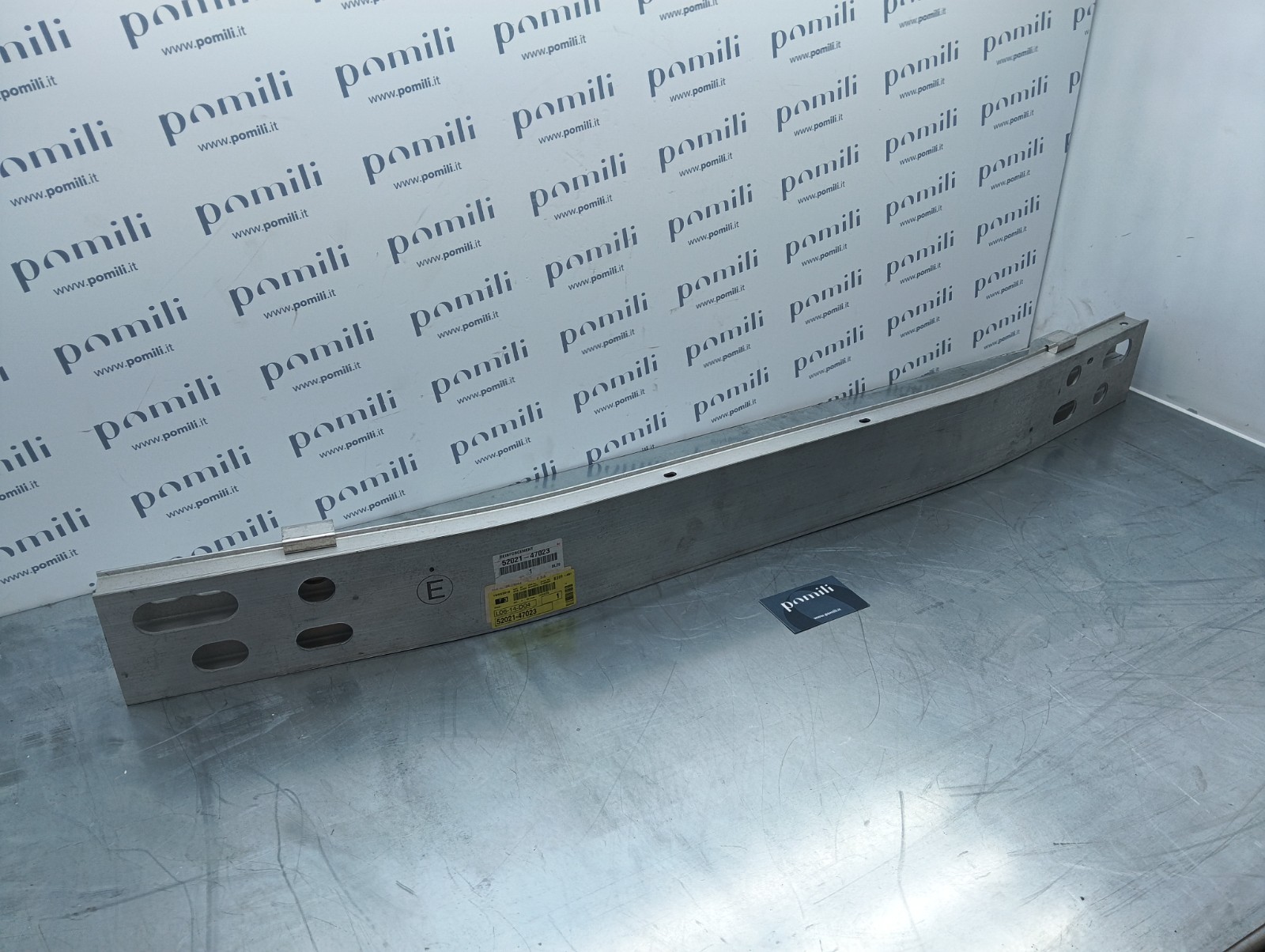 Pomili Paraurti anteriore rinforzo Toyota Prius 52021-47023 nuovo