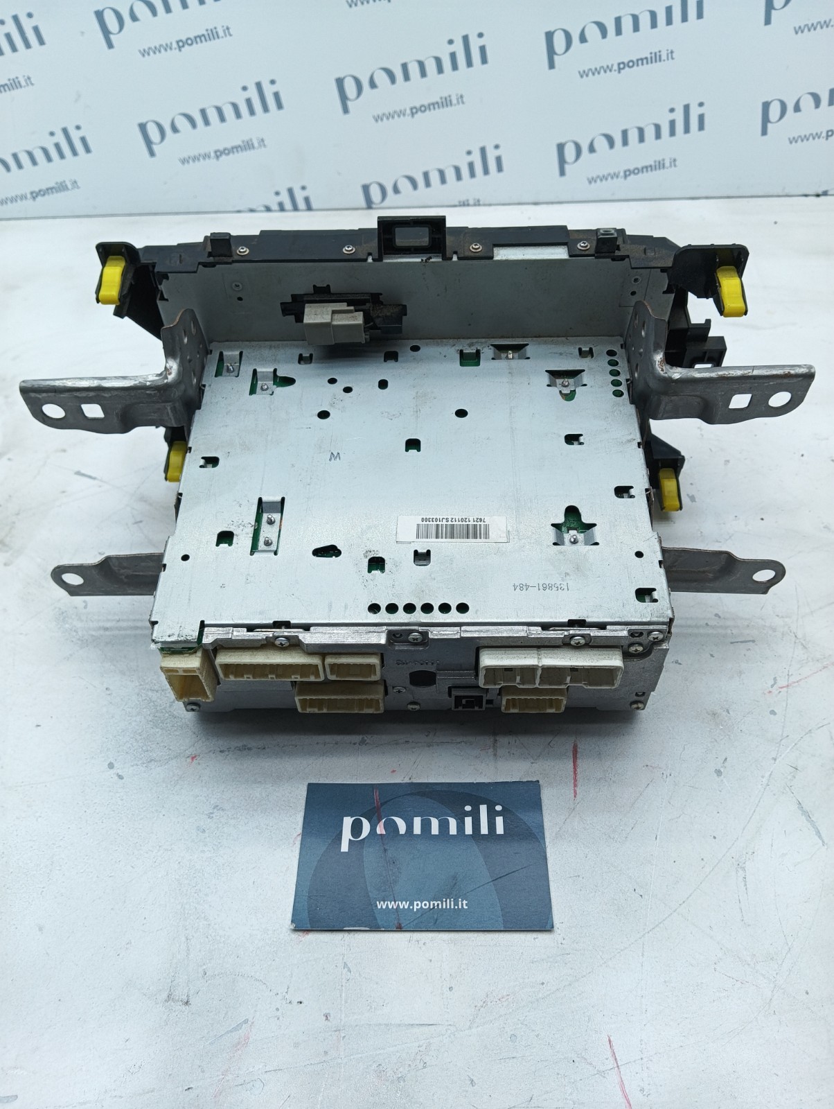 Pomili Elettronica/batteria ibride Yaris P13 autoradio usata OEM 86140-0D010
