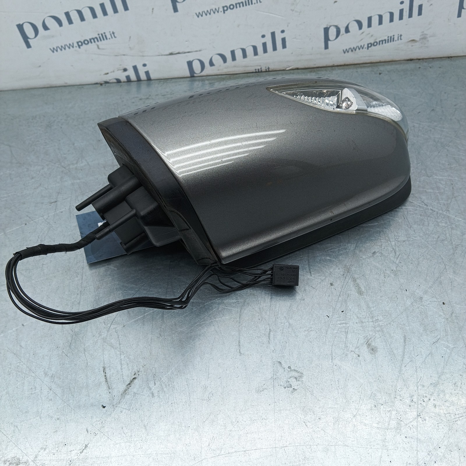 Pomili Cristalli Mercedes-Benz Classe A A3140417 specchietto sinistro elettrico 7 pin usato