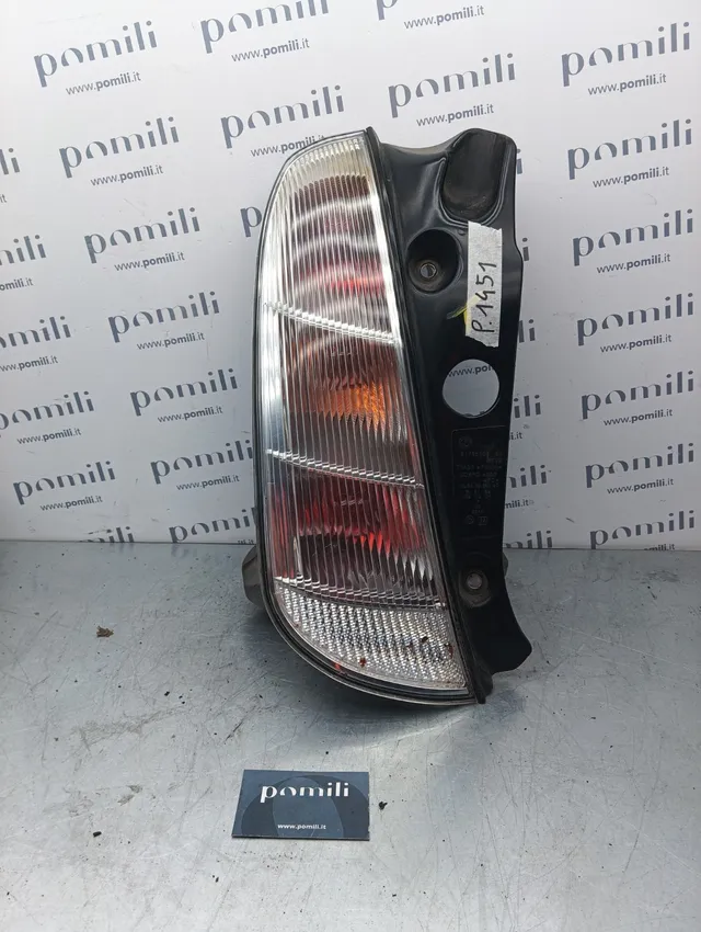 Pomili Fanaleria Y 1° serie fanale posteriore destro 51753384 usato