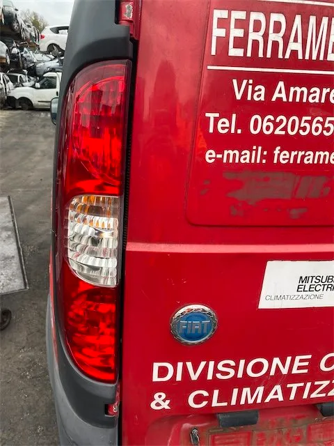 Pomili Fanaleria Fiat Doblò Cargo 3C fanale posteriore sinistro 07/05-12/11