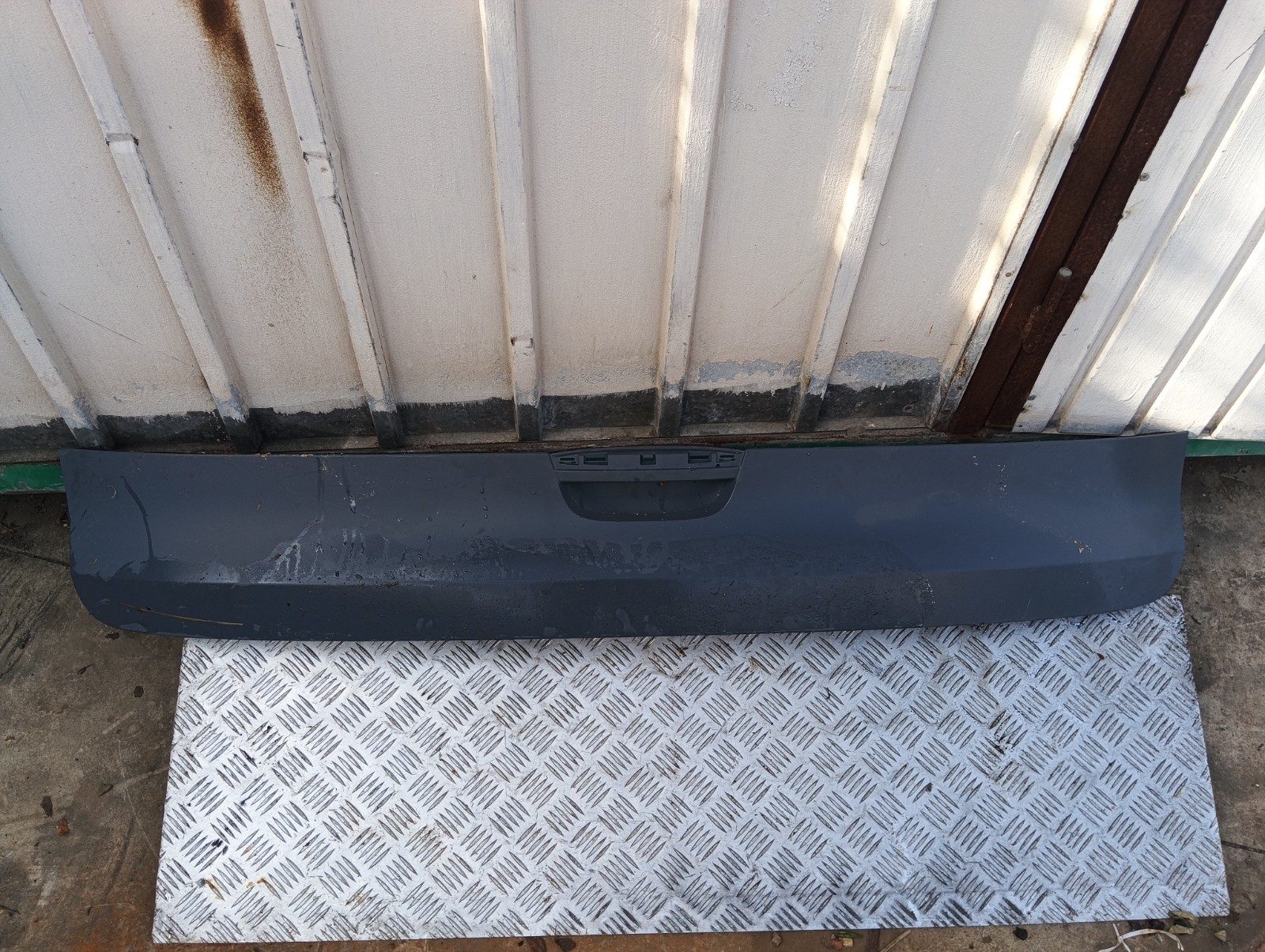 Pomili Paraurti posteriore Ford Galaxy Mk4 EM2B-U423A40-PIA-2 spoiler nuovo