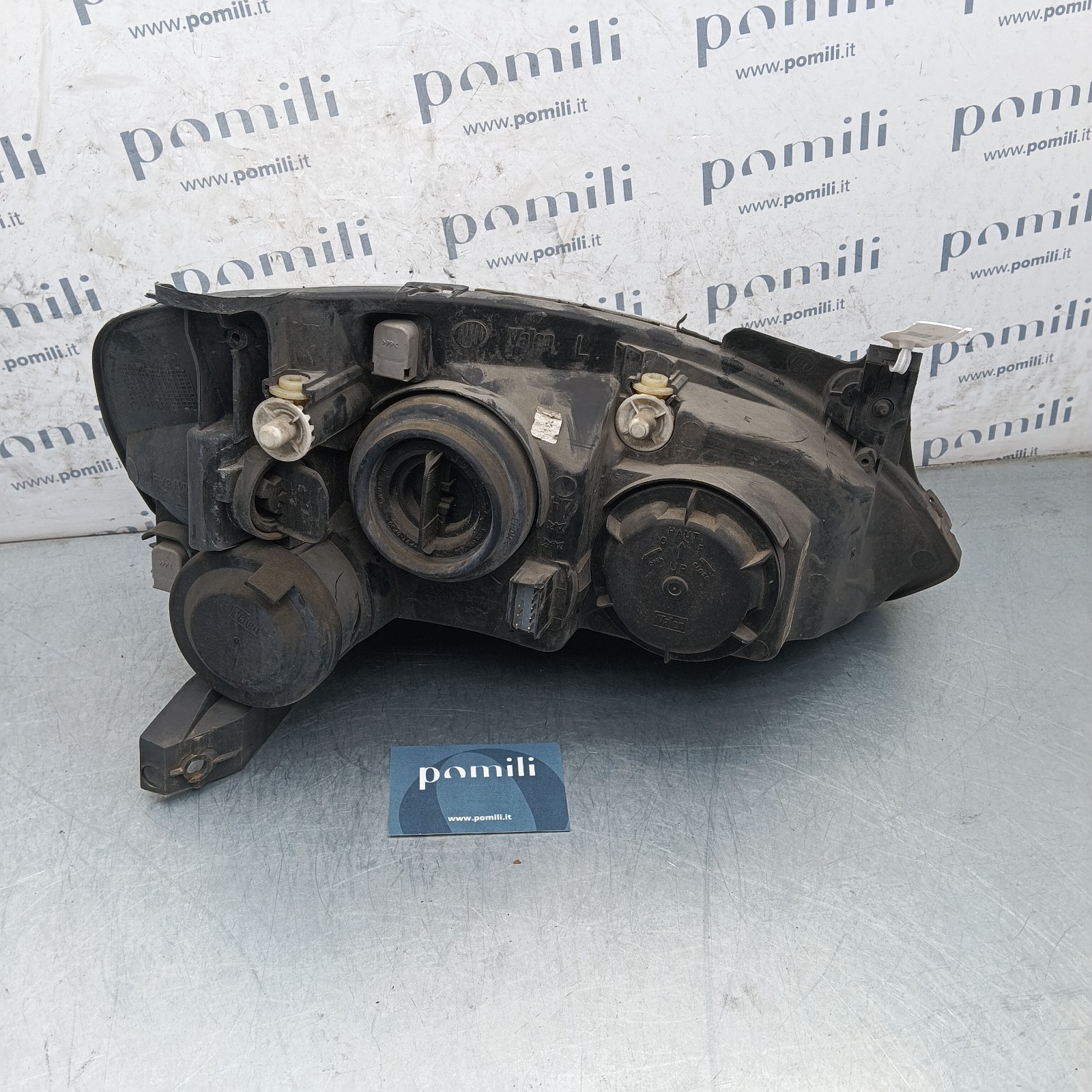 Pomili Fanaleria Faro anteriore sinistro Opel Corsa C 09114329 usato