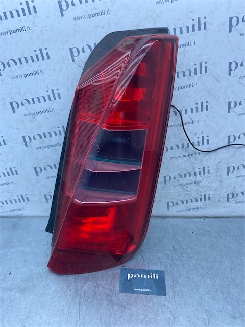 Pomili Fanaleria fanale posteriore Lancia Musa TG destro