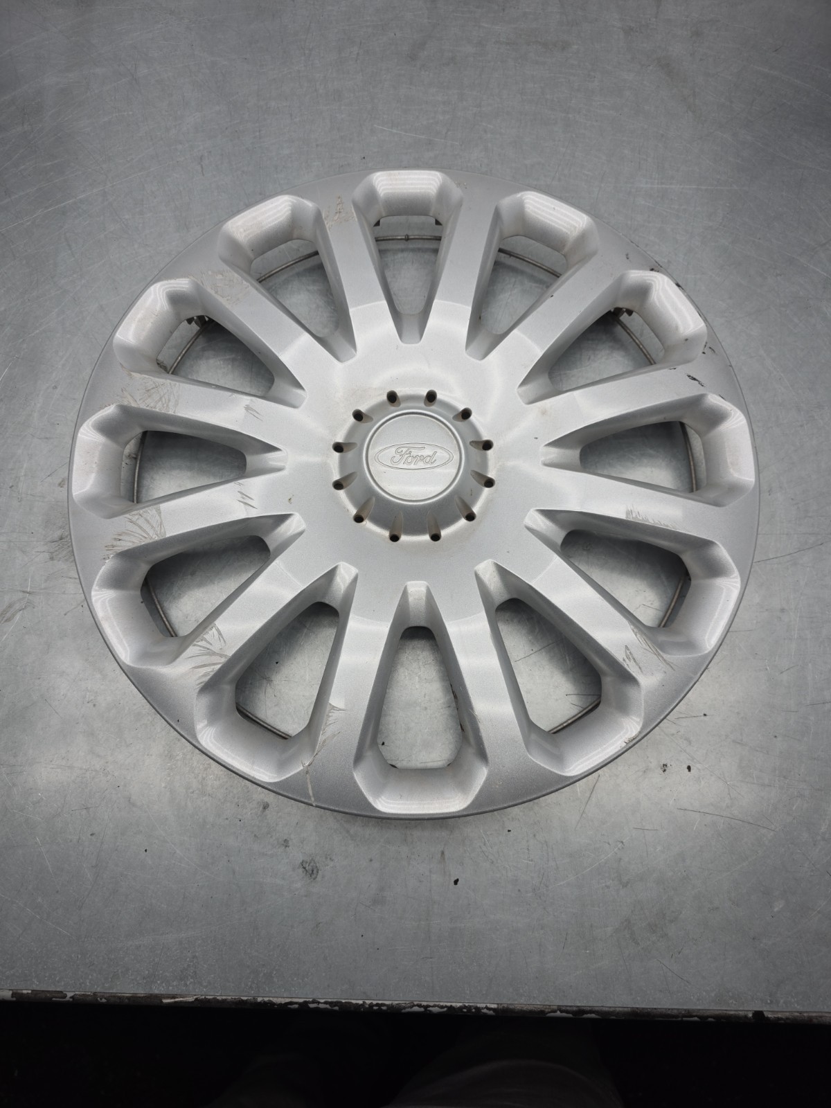Pomili Altro auto borchie coprimozzo Ford R15 set 4 usate