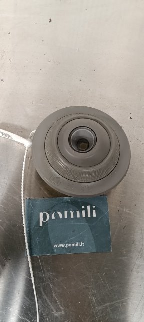 Pomili Fanaleria Toyota iQ luce cortesia anteriore da tetto