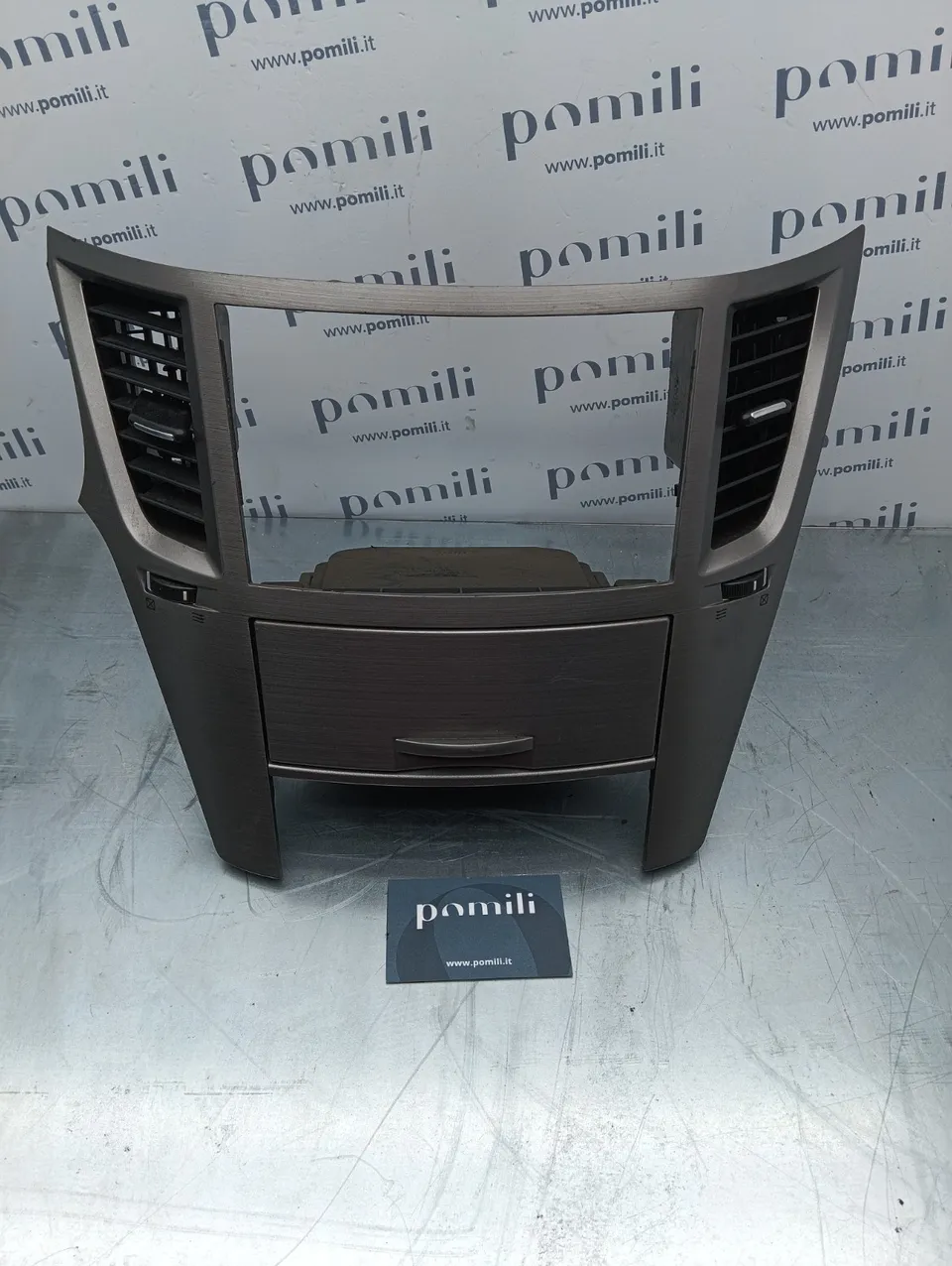 Pomili Rivestimenti interni Subaru Outback vano portaoggetti centrale usato