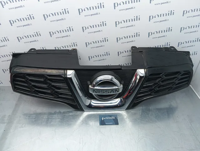 Pomili Lamierati esterni Griglia frontale Nissan Qashqai 62310-BR00A usata