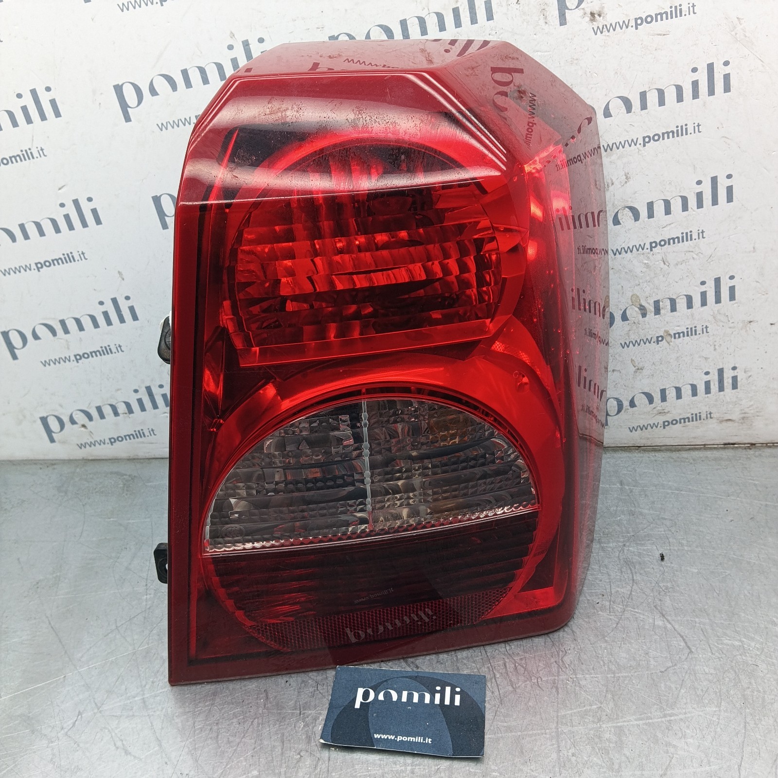 Pomili Fanaleria Dodge Caliber fanale posteriore destro 05303880