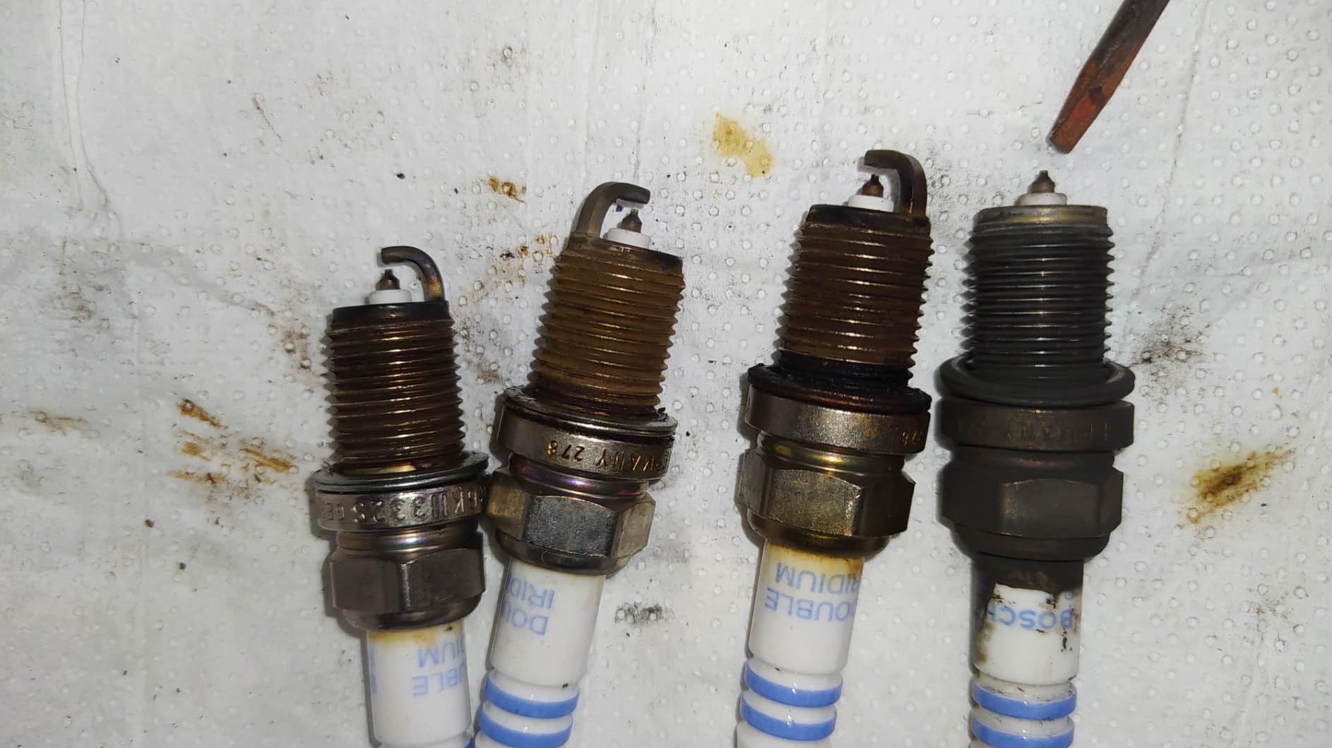 Bosch Candele di accensione 0242240707 candela all’iridio