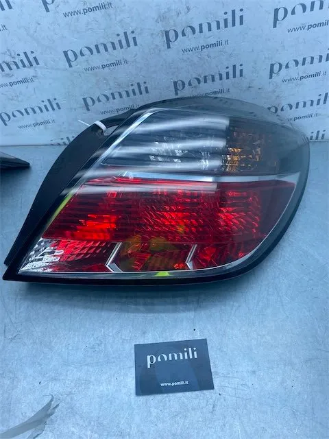Pomili Fanaleria Fanale post. DX Opel Astra A04 01/04-03/11 destro usato