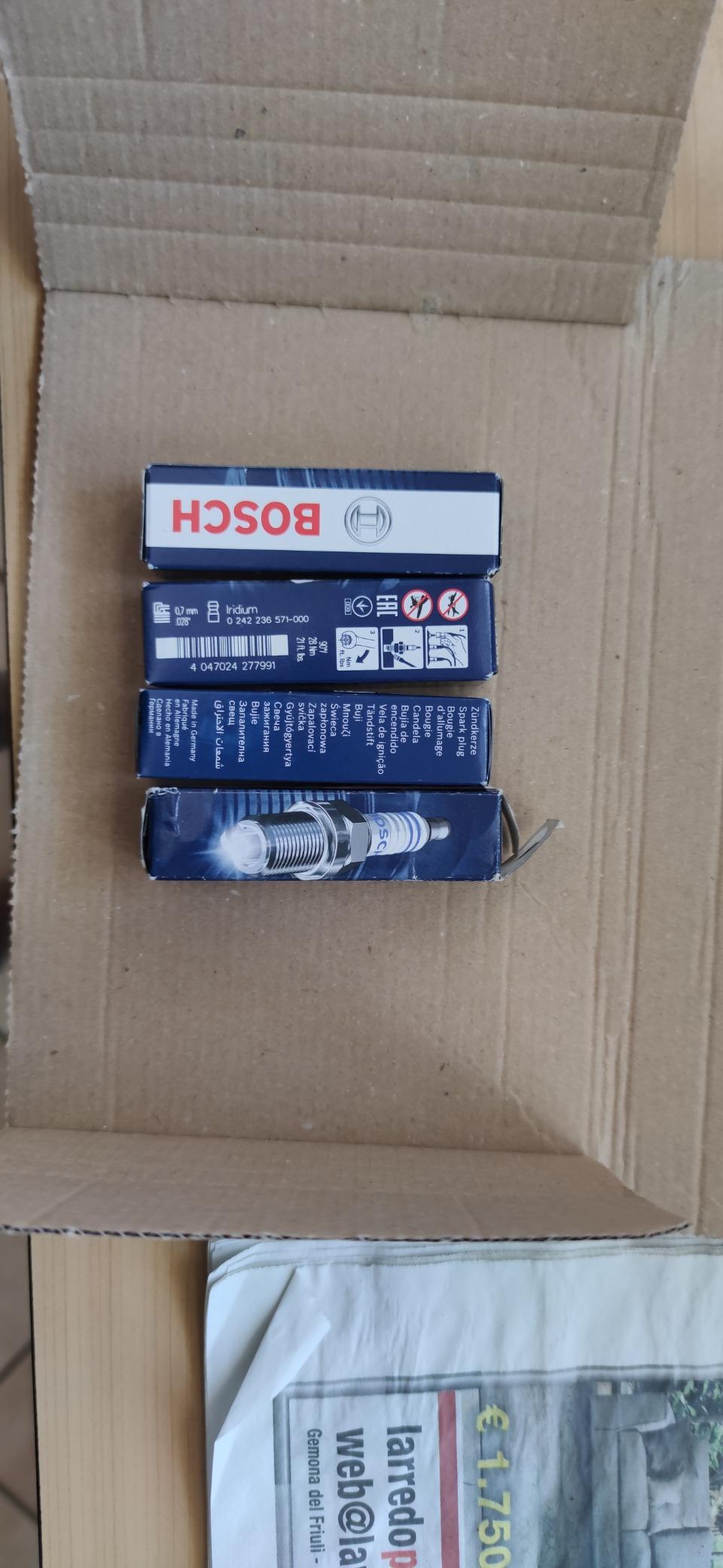 Bosch Candele di accensione FR7KI332S candela doppio iridio
