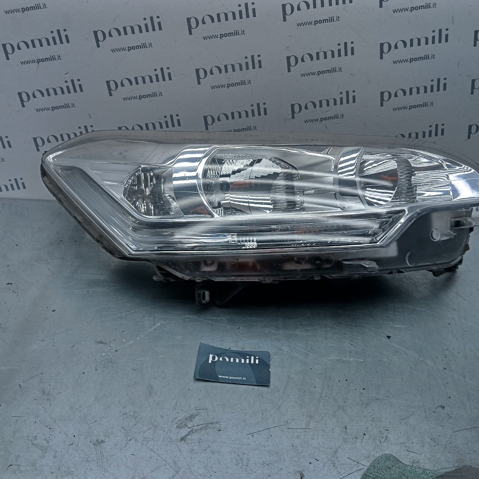 Pomili Fanaleria Citroen C5 III 552-1139RMLD-M faro anteriore destro usato