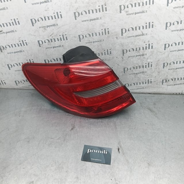 Pomili Fanaleria Mercedes-Benz Classe B T246 fanale posteriore esterno sinistro